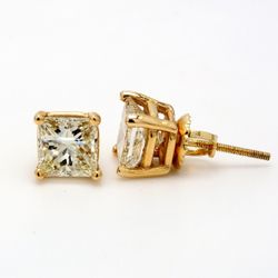 Screw back stud earrings in 14K YG with basket prong set USA certified H-I/SI2-SI3 princess cut diamonds.  D2.18ct.t.w.