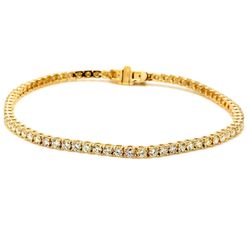 7' Tennis bracelet with 4-prong set (74) round diamonds.  D2.94ct.t.w.
