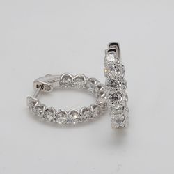 0.75' Inside out hoop earrings with U-prong set (24) round diamonds.  D2.52ct.t.w.