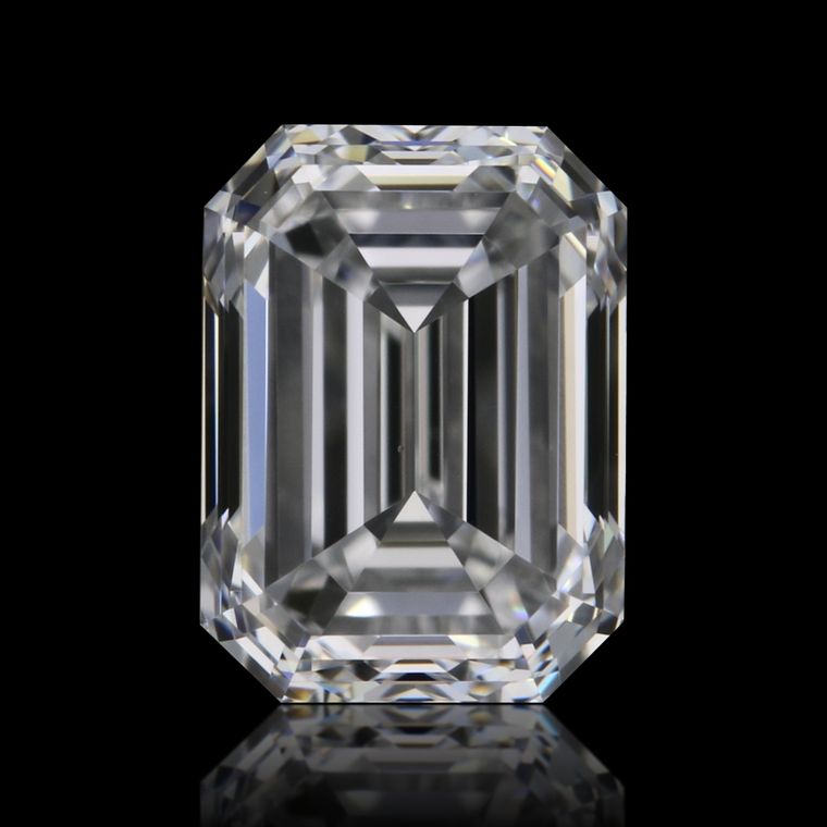 Emerald 0.70ct D VS1