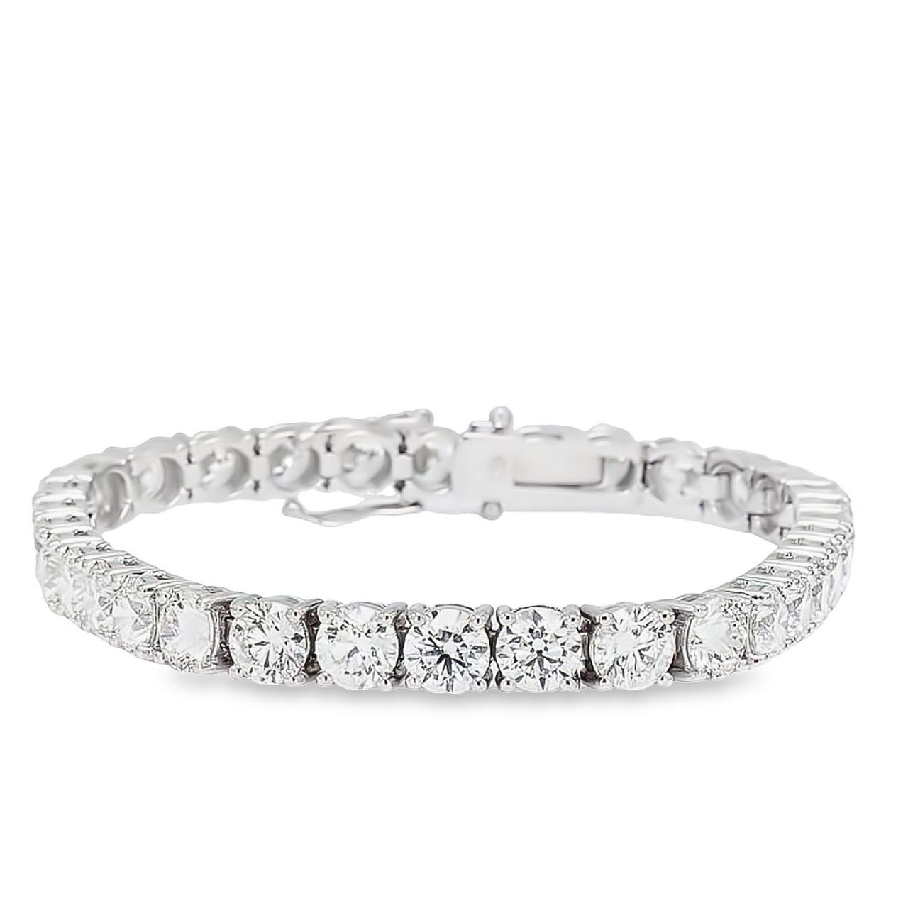 7' Tennis bracelet with 4-prong set round diamonds.  D9.83ct.t.w.