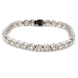 7' Tennis bracelet with crown head prong set (32) round diamonds.  D8.28ct.t.w.