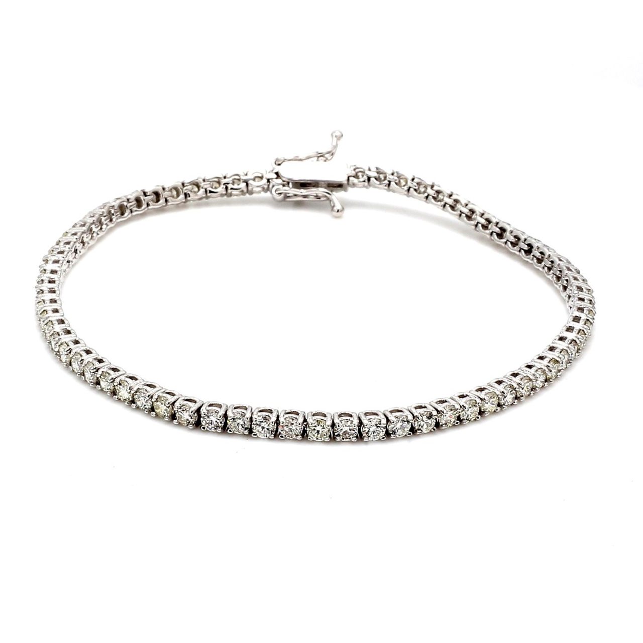 7.25'Tennis bracelet with 4-prong set (71) round diamonds.  D3.66ct.t.w.