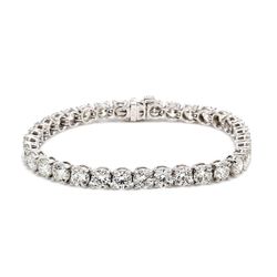 7' Tennis bracelet with 4-prong set (44) round diamonds.  D8.97ct.t.w.