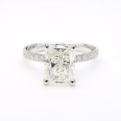 Radiant Solitaire Diamond Ring 3.53 I VS2