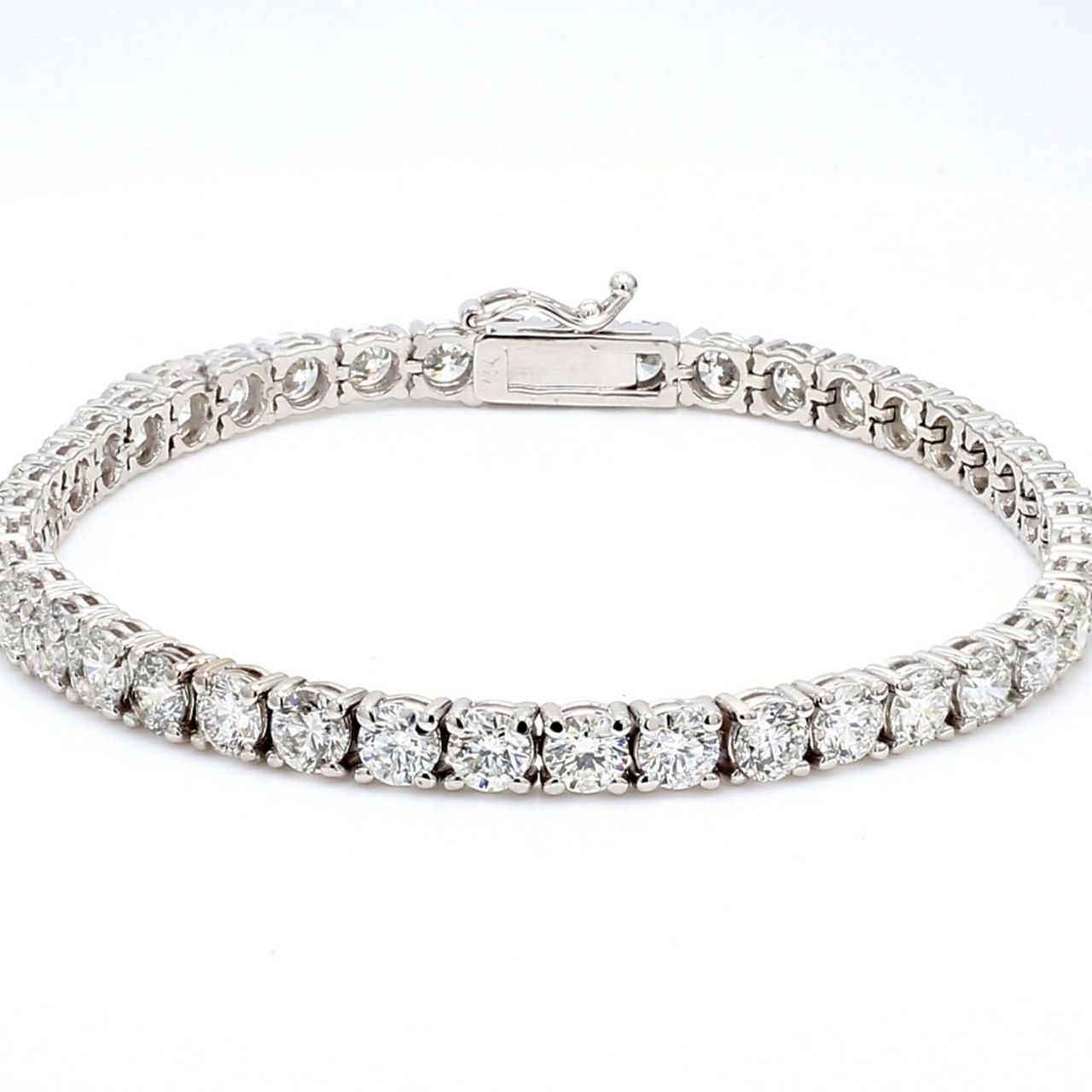 7' Tennis bracelet with 4-prong set round diamonds.  D10.31ct.t.w.