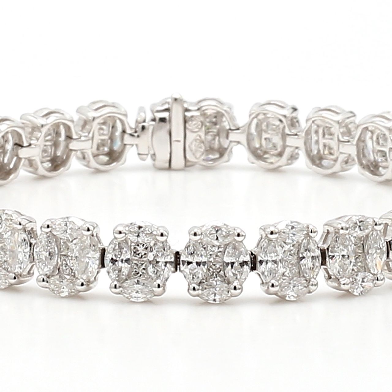 Illusion Oval Diamond Tennis Bracelet