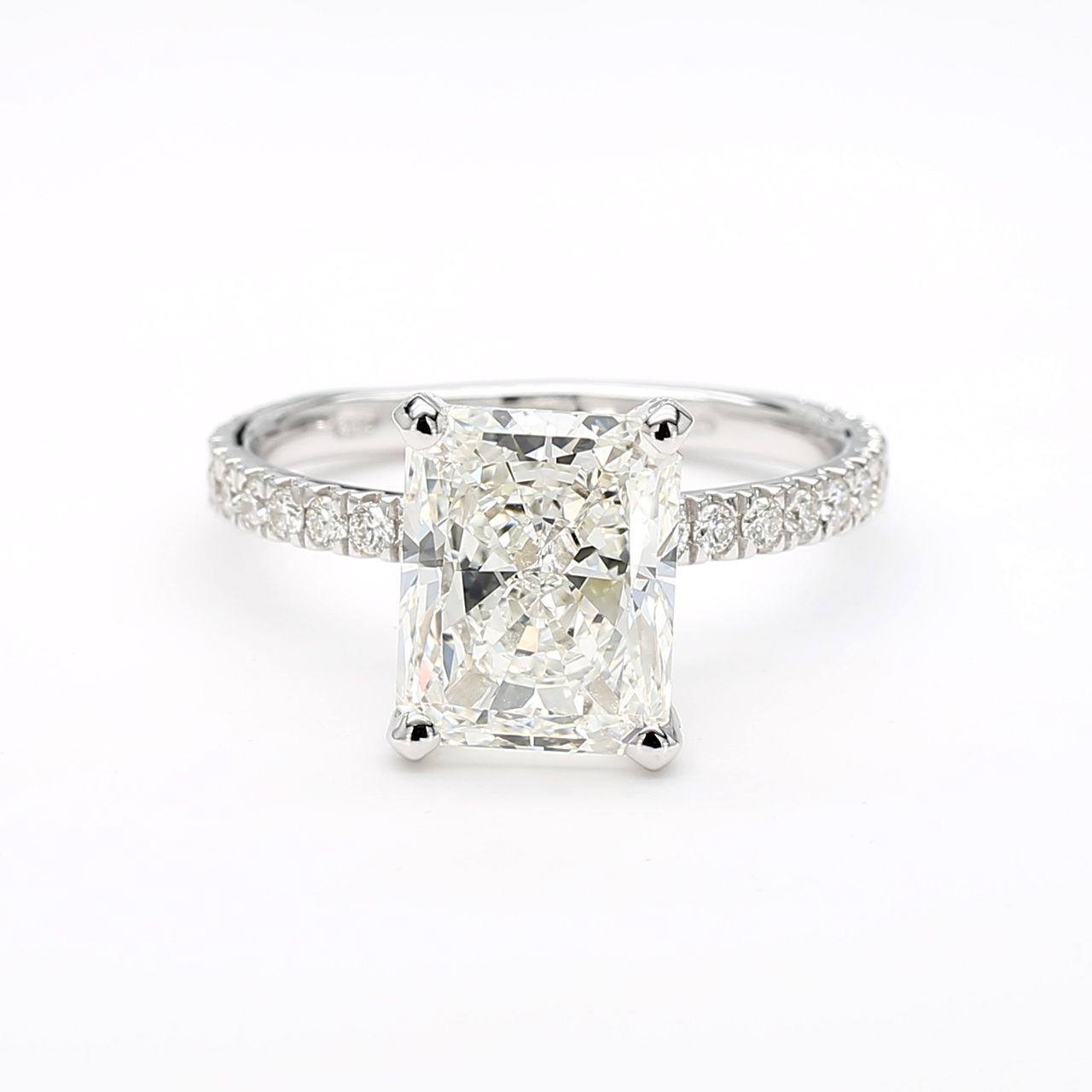 Radiant Solitaire Diamond Ring 3.53 I VS2