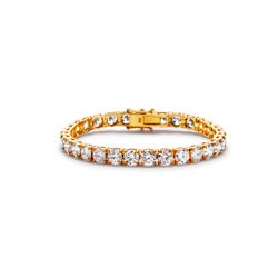 7' Tennis bracelet in 18K YG with basket claw prong set (31) round diamonds.  D19.15ct.t.w.