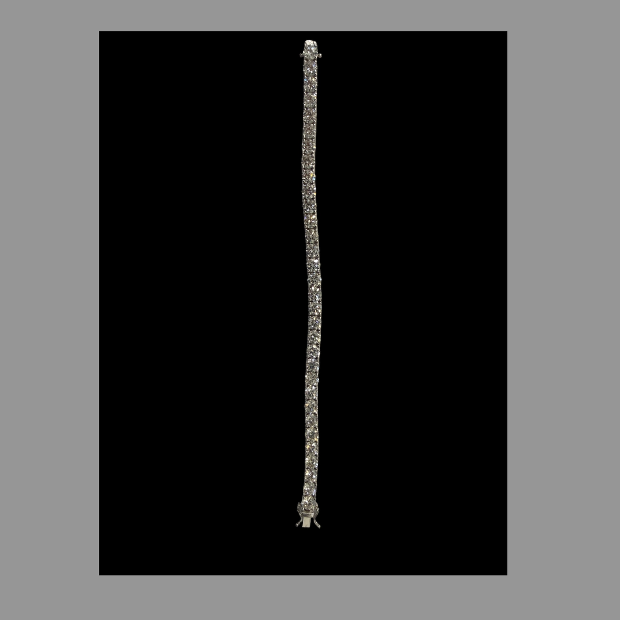 18K WG TENNIS BRACELET, 18.18 CTS