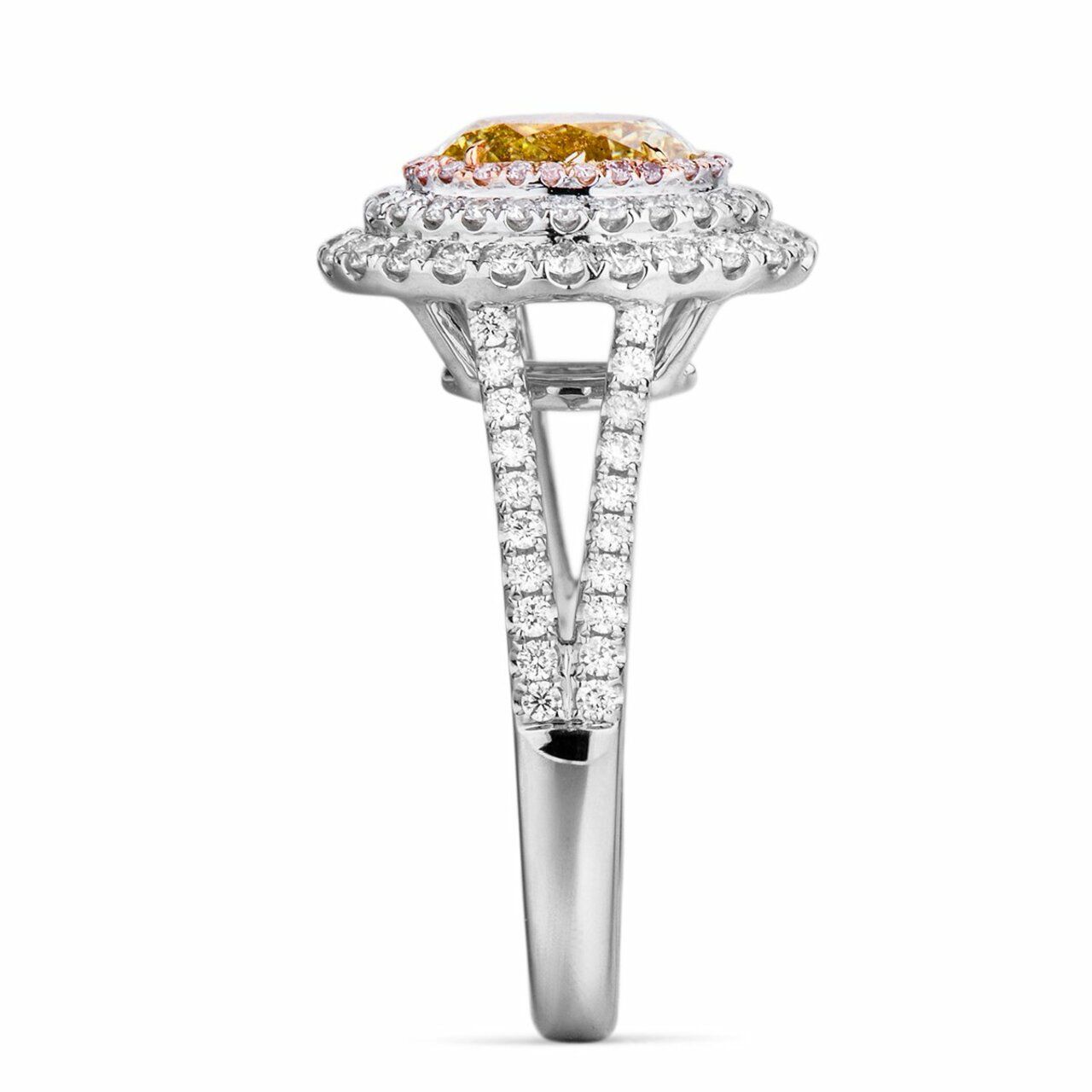 18KWG Oval Shape Ring