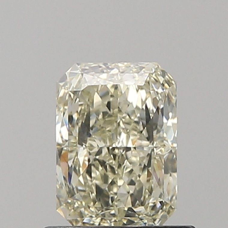 Radiant 0.90ct M VVS1