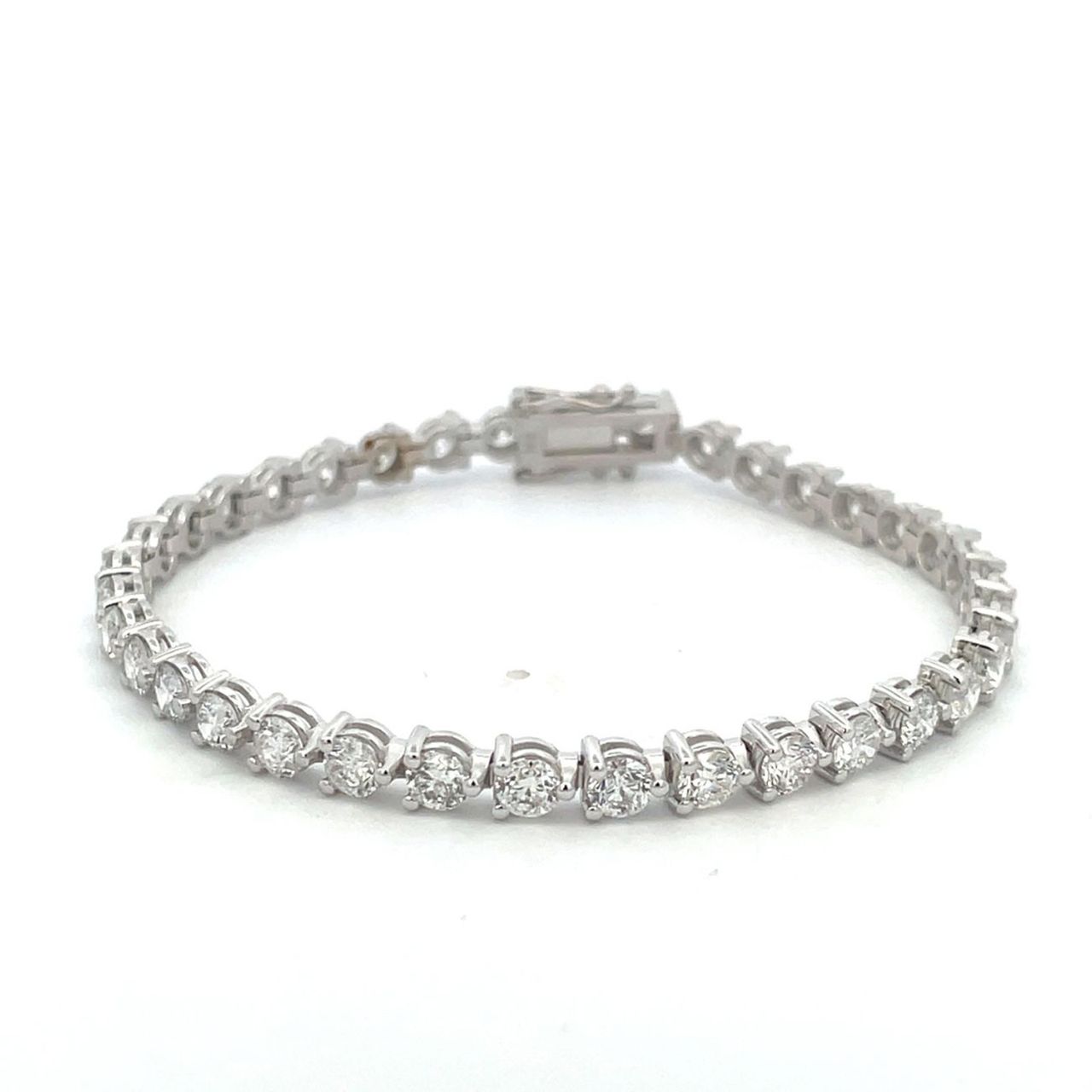7' Tennis bracelet with 3-prong set (36) round diamonds.  D8.34ct.t.w.