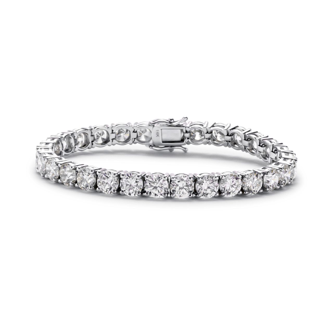 7' Tennis bracelet with double basket prong set G-H/VS2-SI1 round diamonds.  D20.22ct.t.w.