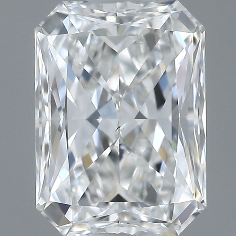 Radiant 0.71ct E VS2