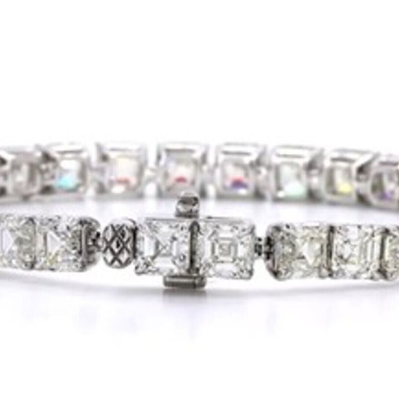 Graduated Asscher Cut Diamond Eternity Bracelet
