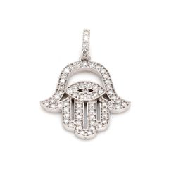 Hamsa pendant with pave set (62) round diamonds.  D0.62ct.t.w.