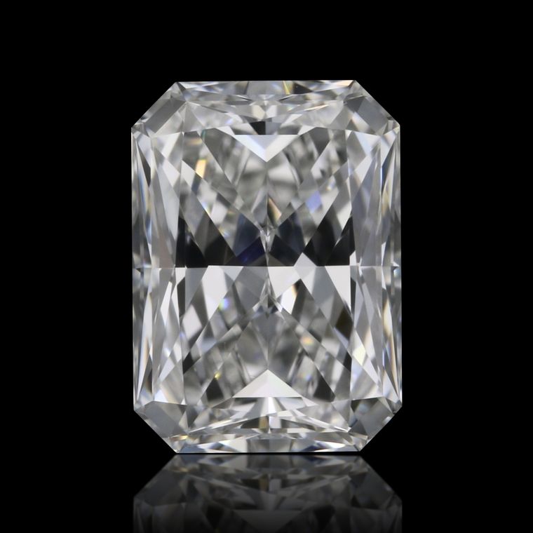 Radiant 0.71ct E VS2