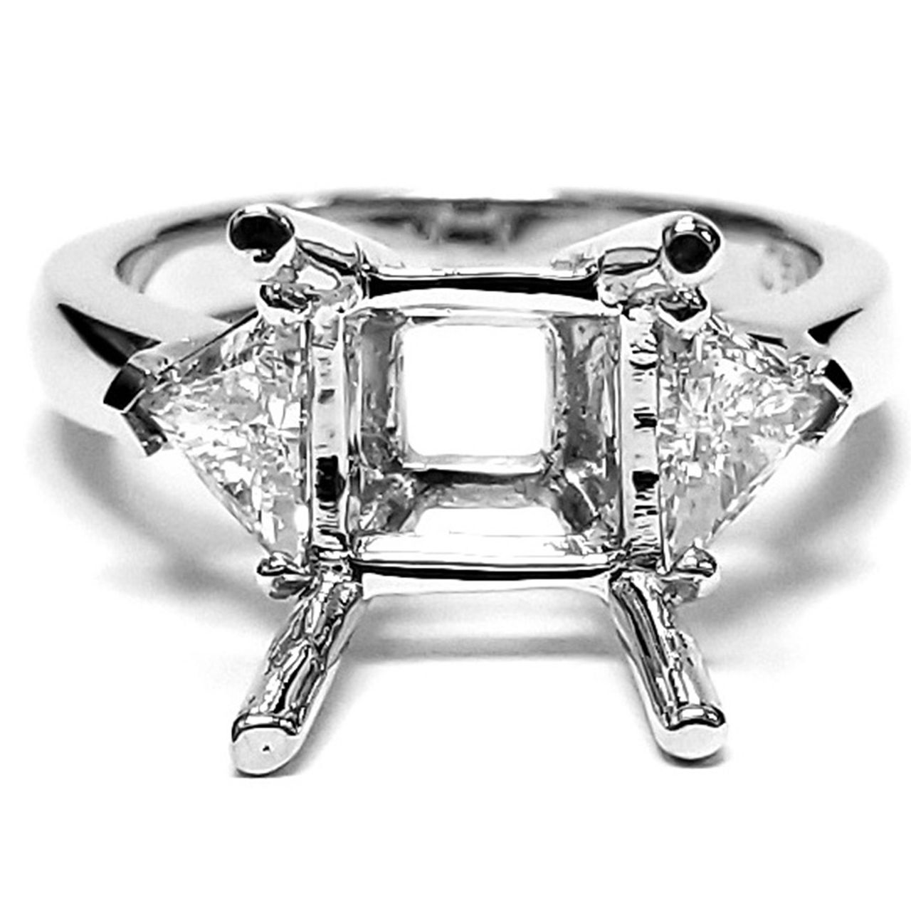 3-stone semi-mount in 18K WG with 3-prong set trilliant cut diamond sides.  D1.09ct.t.w.