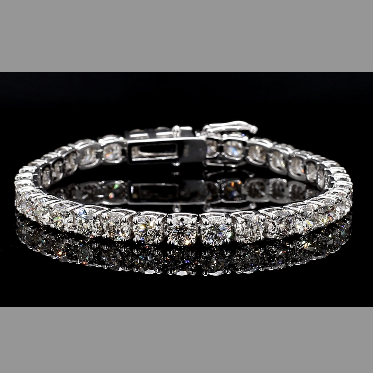 TNCWB120 Natural Diamond Tennis Bracelet 16.31 Carats 18k White Gold 20.3 Grams 