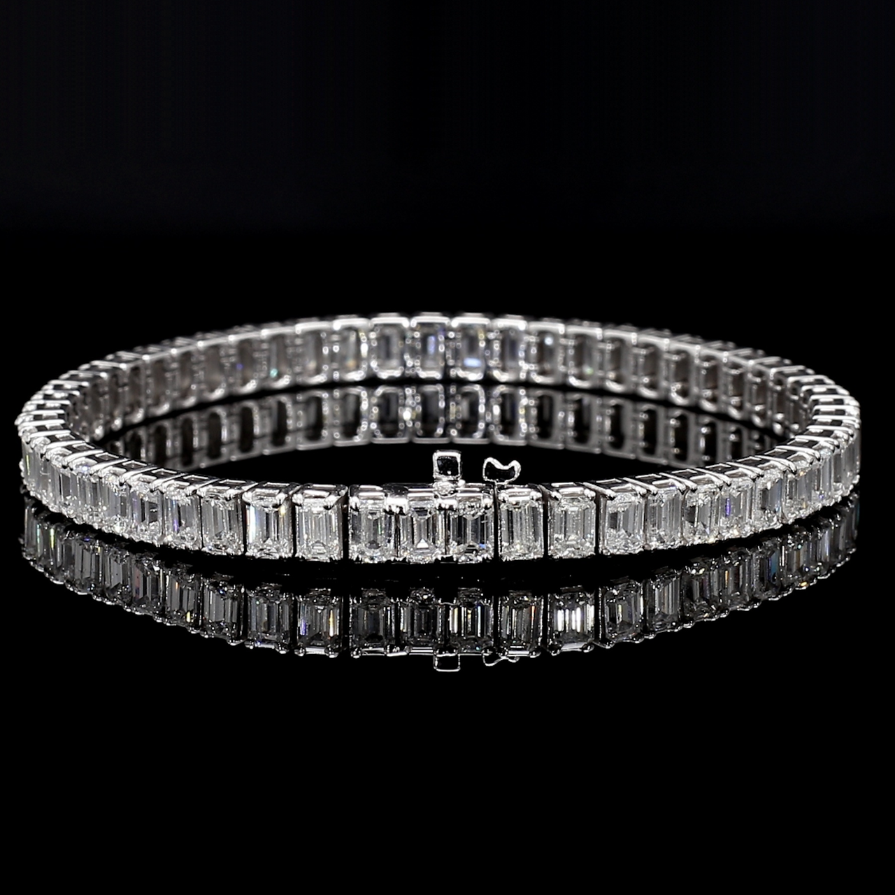 TNCWB257 NATURAL DIAMOND BAGUETTE CUT TENNIS BRACELET 4.79 CARATS 14KWG 9.79 GRAMS