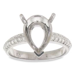 Semi-mount with pave set round diamonds.  D0.29ct.t.w.