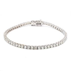 6.5' Tennis bracelet with 4-prong set round diamonds.  D5.13ct.t.w.