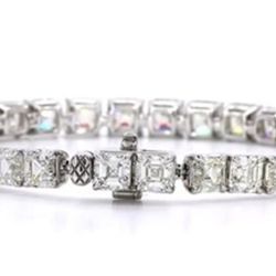 Graduated Asscher Cut Diamond Eternity Bracelet