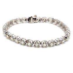 7' Tennis bracelet with crown head 4-prong set (30) round diamonds.  D8.47ct.t.w.