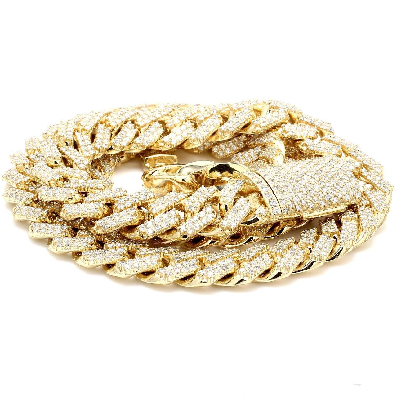 Cuban necklace in yellow gold with pave set round diamonds.  D19.60ct.t.w.