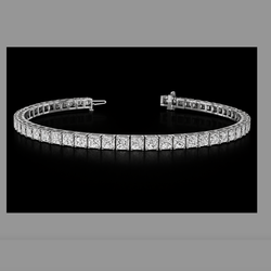 11.35CTS PRINCESS CUT BRACELET 