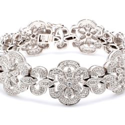 7' Flower design antique bracelet in 18K WG with round diamonds.  D1.89ct.t.w.