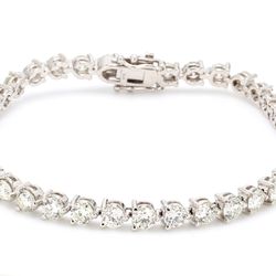 7' Tennis bracelet with 3-prong set (38) round diamonds.  D7.53ct.t.w.