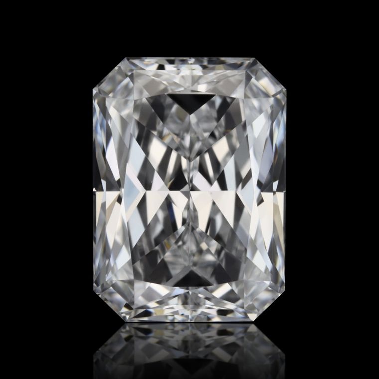 Radiant 0.90ct D VVS1