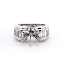 Apple shaped semi-mount in 18K WG with baguette diamonds.  D1.25ct.t.w.