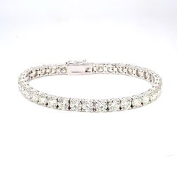 7' Tennis bracelet with 4-prong set (35) round diamonds.  D16.32ct.t.w.