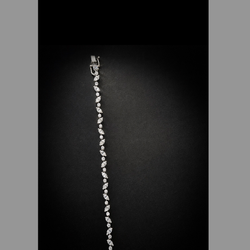 MARQUISE AND ROUND ALTERNATING BRACELET, 14K WG, 10.76 GMS, 5.26 CARAT