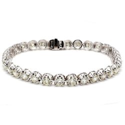 7' Tennis bracelet with crown head set (32) round diamonds.  D7.87ct.t.w.