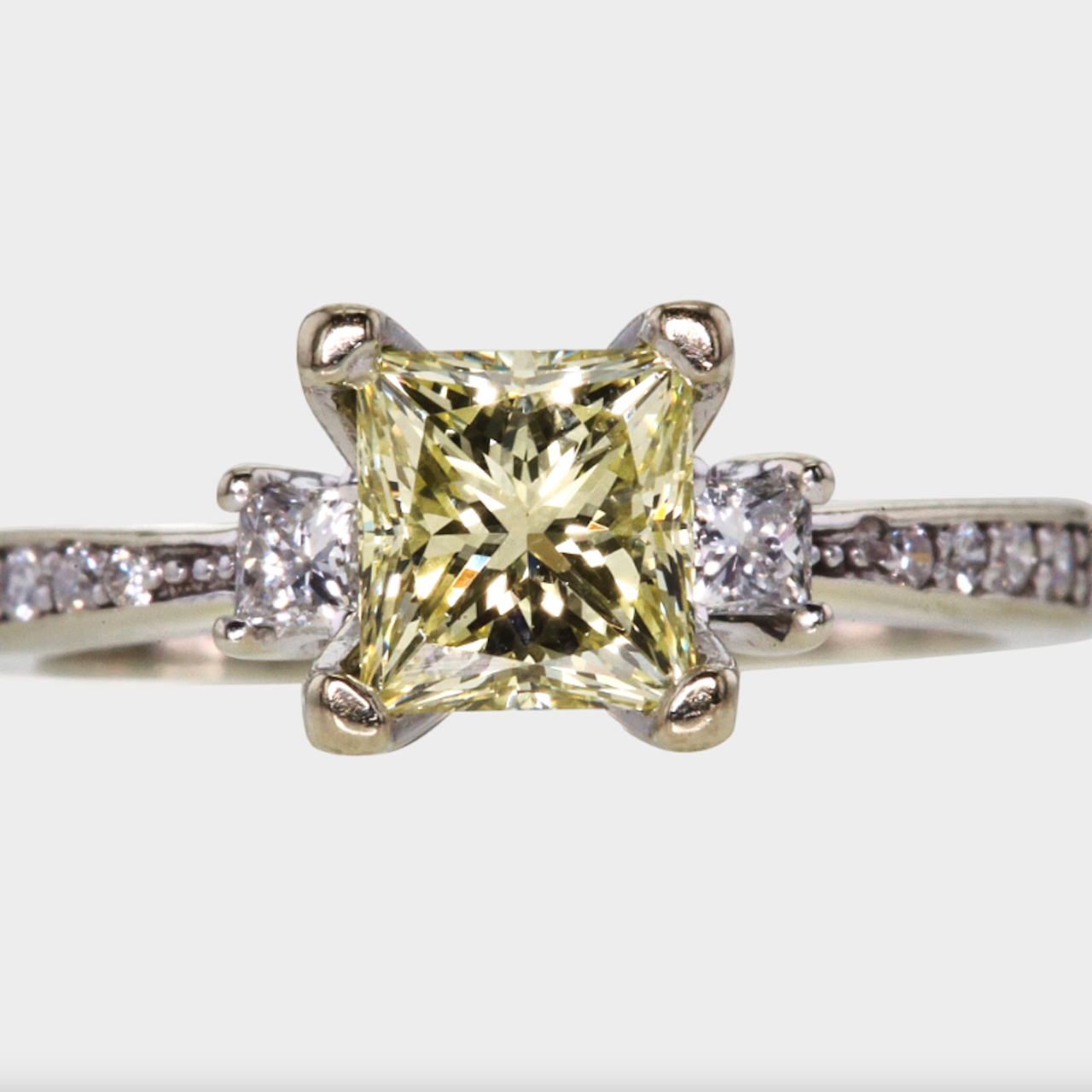 YELLOW DIAMOND PRINCESS RING